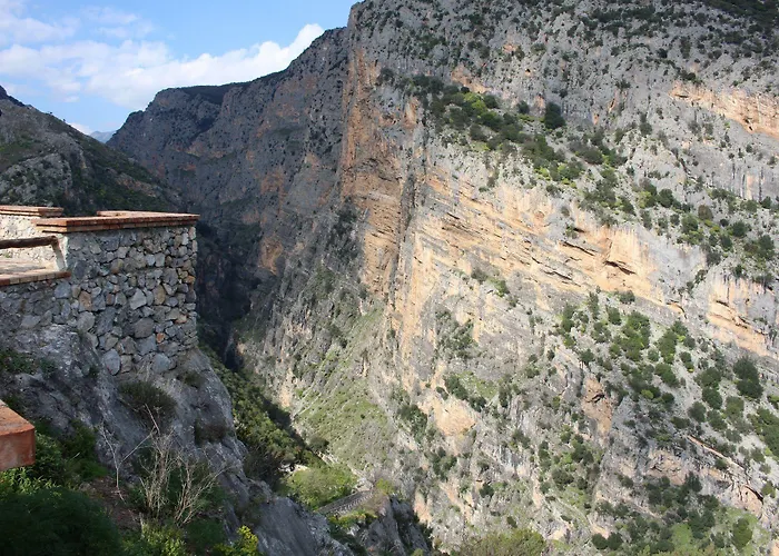 Alojamento de Acomodação e Pequeno-almoço Esperança 3*